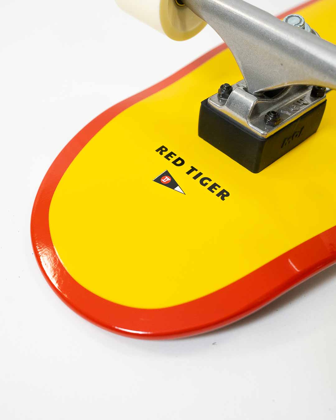 Red Tiger 32.6" Pyzel x Yow Surfskate